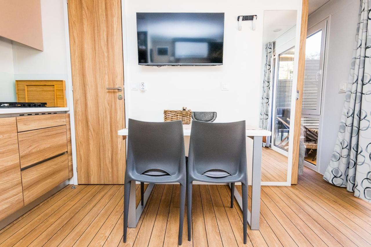 Luxury Mobile Homes Ivaci Ровинь Экстерьер фото