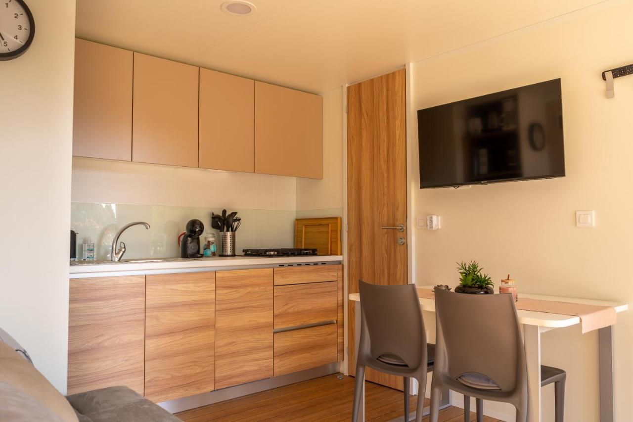 Luxury Mobile Homes Ivaci Ровинь Экстерьер фото